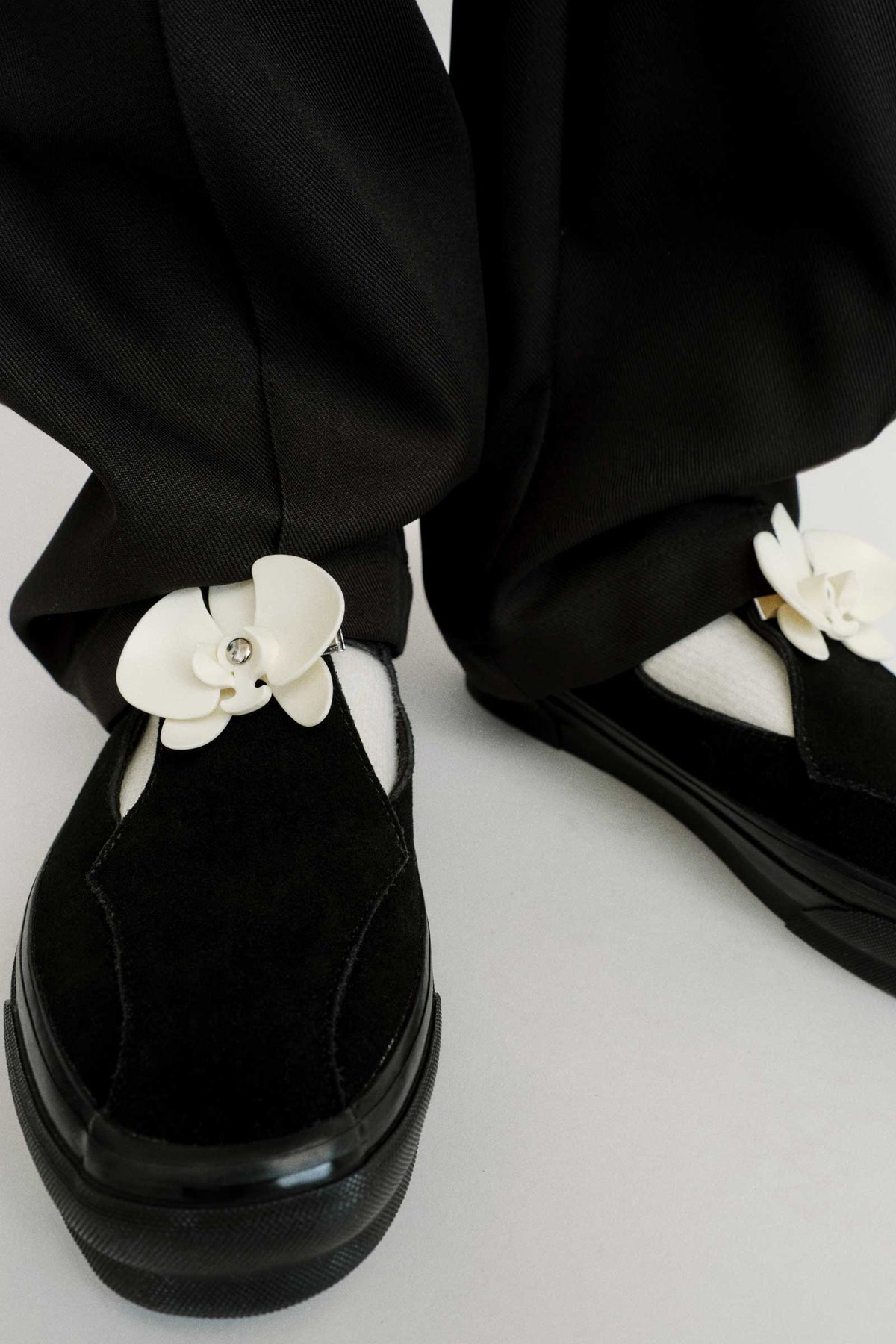 Vault by Vans x Goodfight Orchid Clip Pair White